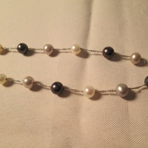 Elegant 14K White Gold Necklace with Multicolored Cultured Pearls β 16β - Picture 5 of 7